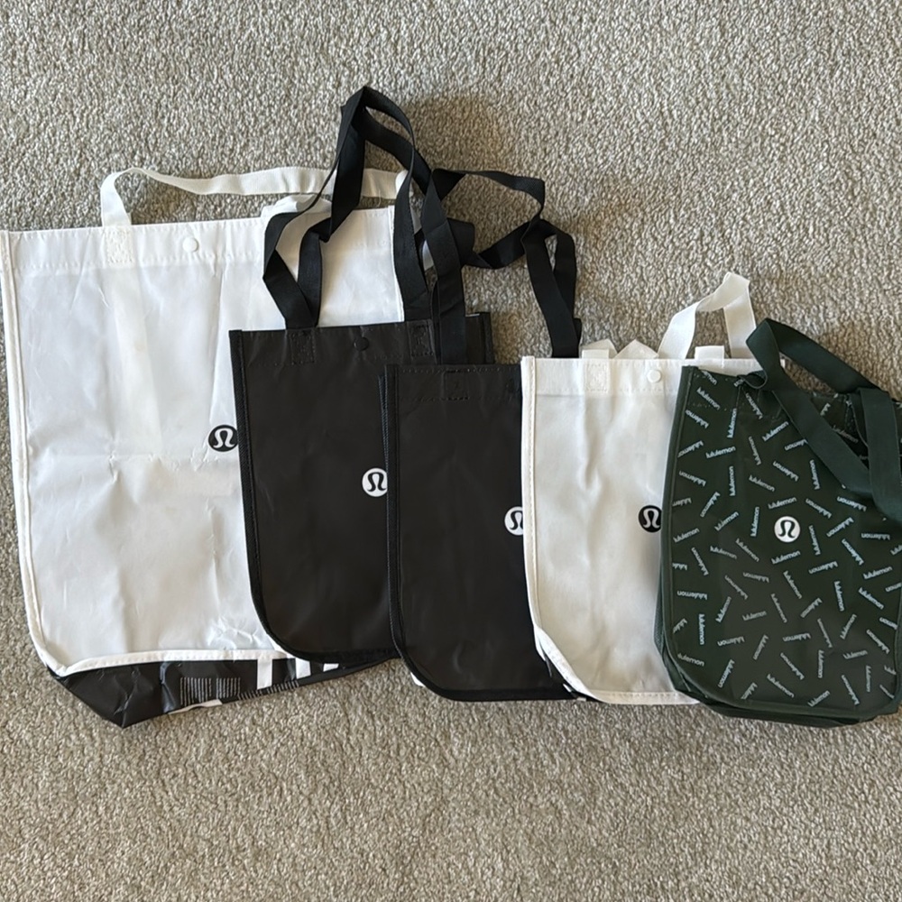 5 Lululemon Bags